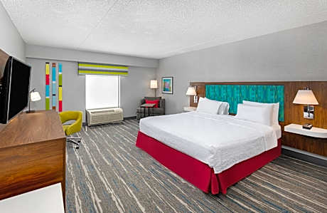 King Room with Accessible Tub - Mobility and Hearing Access/Non-Smoking