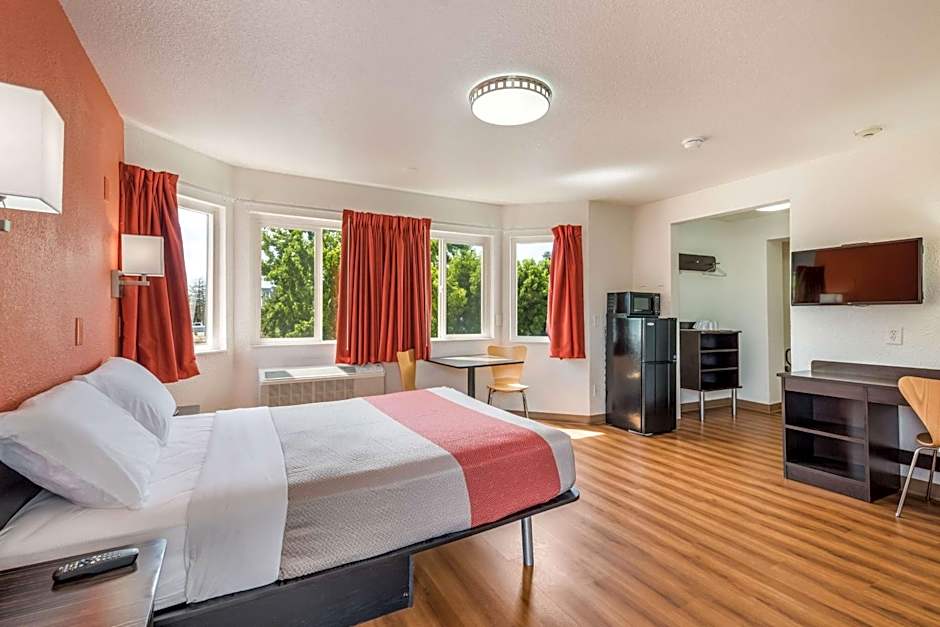 Motel 6-Rohnert Park, CA