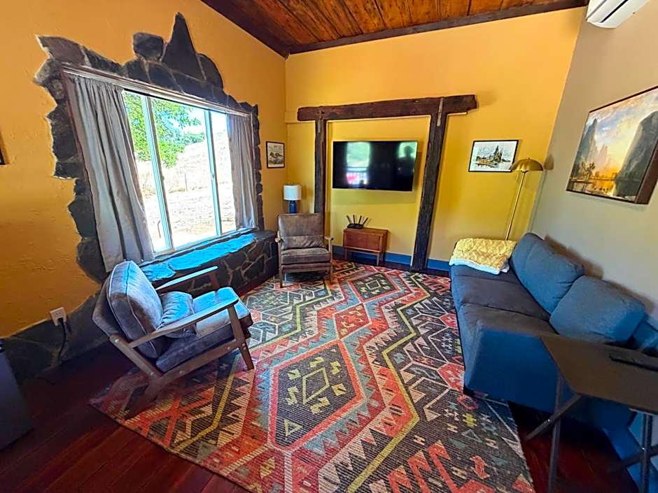 Priest Station Cafe & Cabins