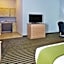 Holiday Inn Express Hotel & Suites Alvarado By IHG