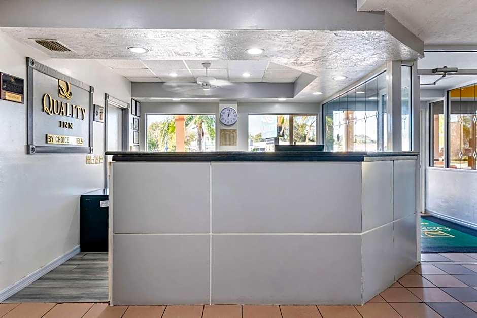 Quality Inn Sarasota North Near Lido Key Beach