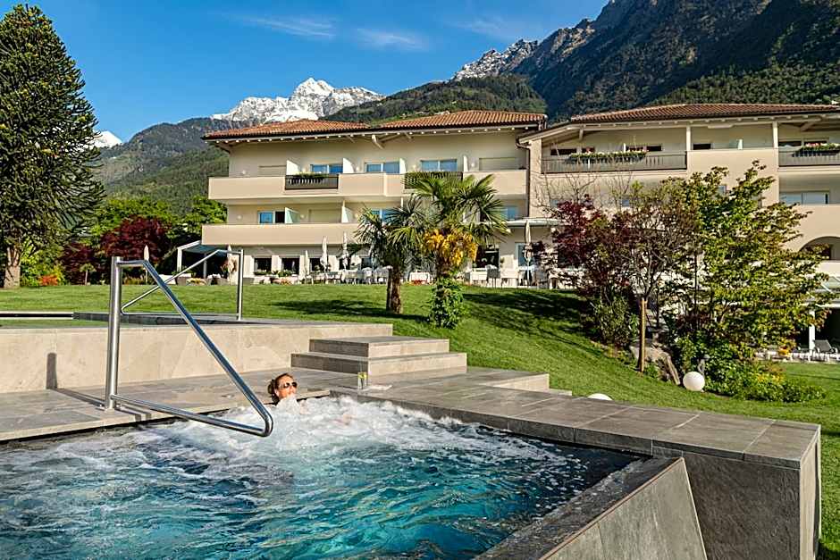 FAYN garden retreat hotel