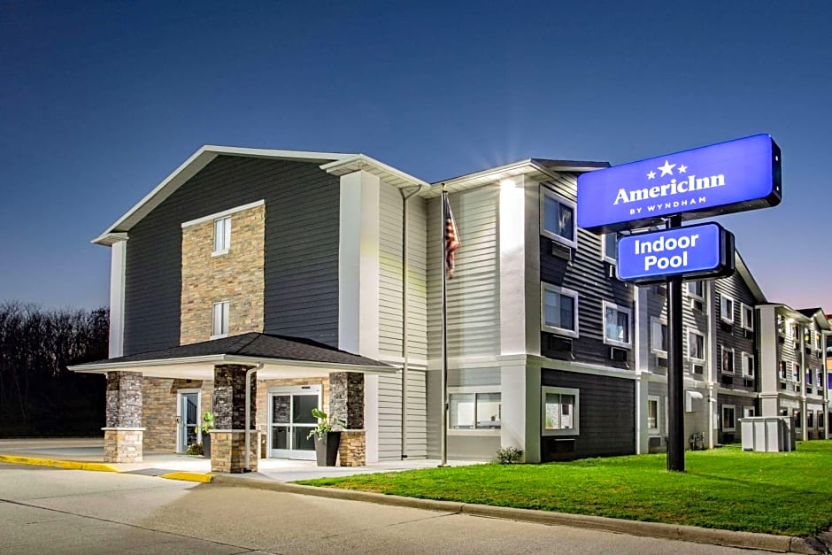 AmericInn by Wyndham Quincy