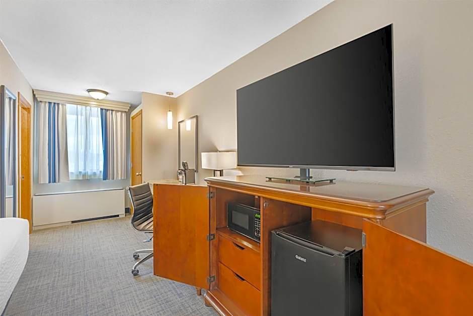 Best Western Plus Dubuque Hotel & Conference Center