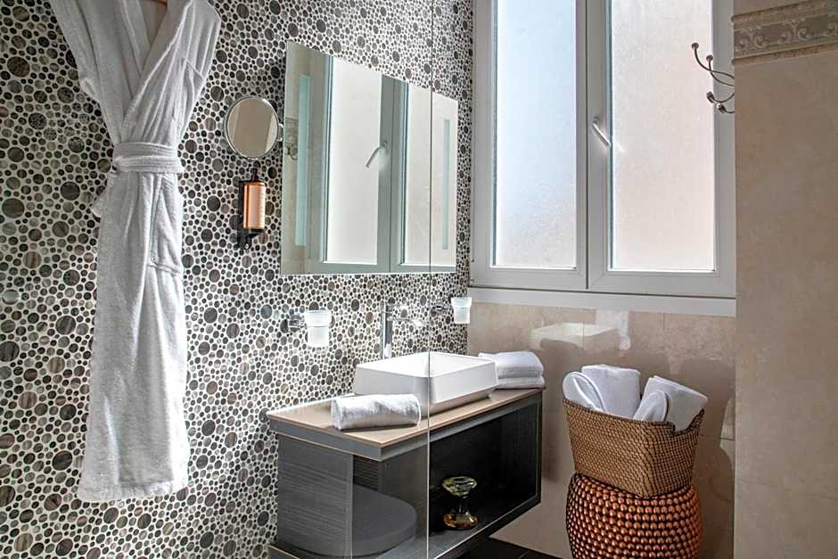 Best Western Plus Nice Cosy Hotel