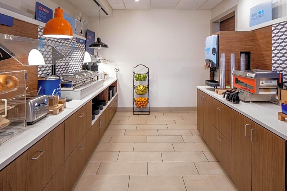 Holiday Inn Express New Orleans Downtown by IHG