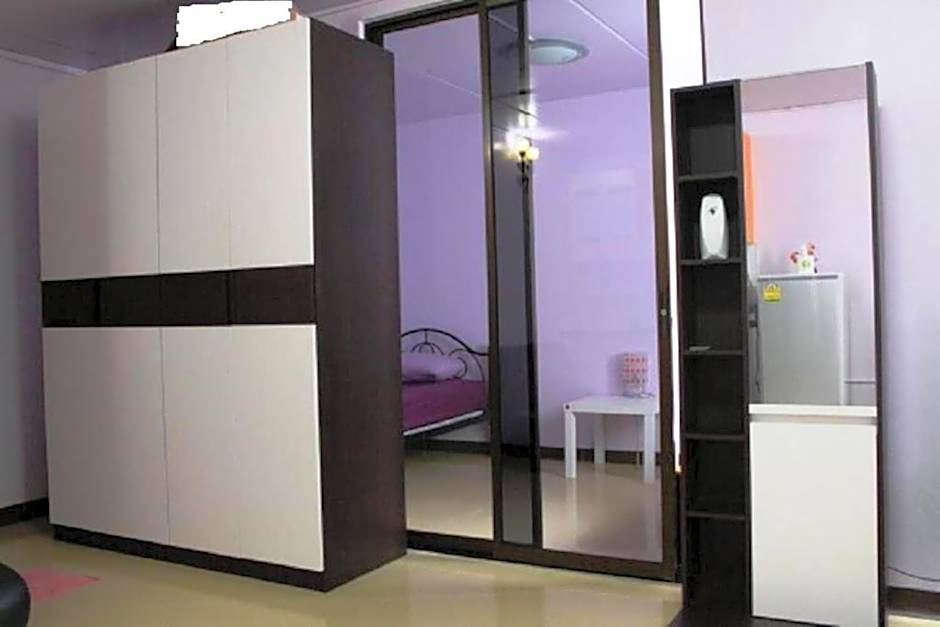 Poppular Palace Don Mueang Bangkok