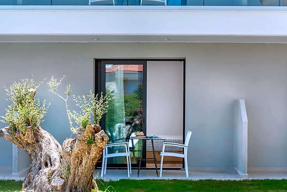 AlexMare Hotel Fourka