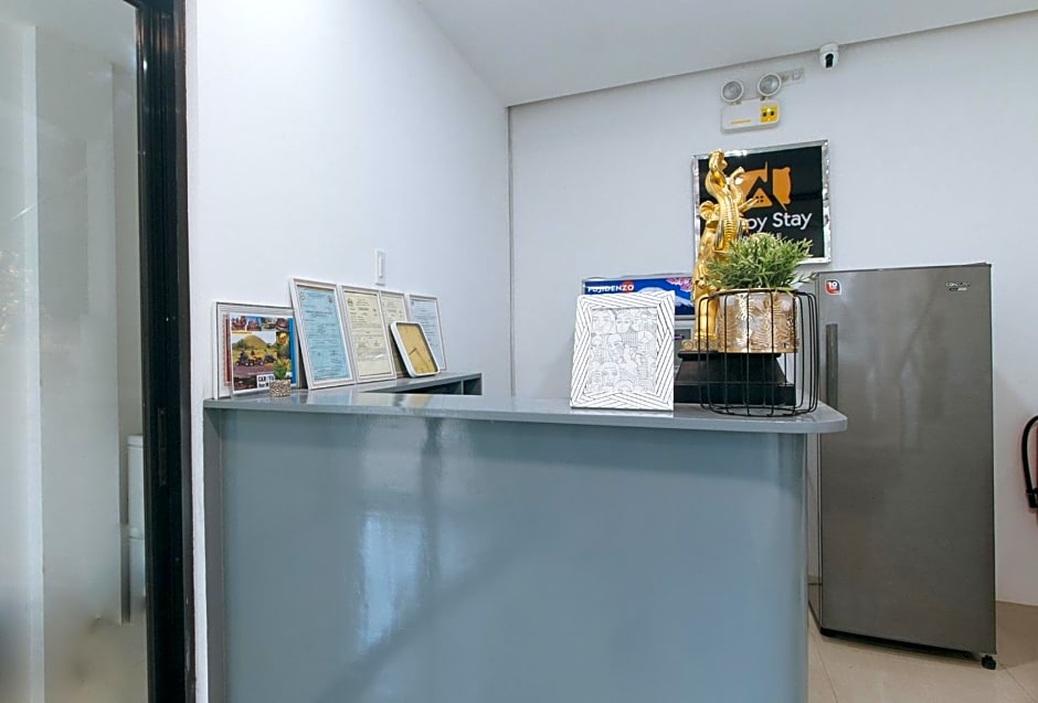 RedDoorz at Happy Stay Apartelle