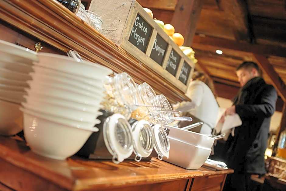 Swiss-Chalet Merlischachen - Historik Chalet-Hotel Lodge