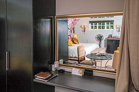 King Room with Garden View