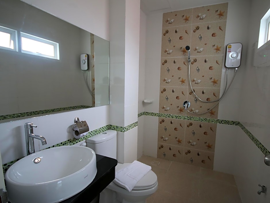 Karon Sea Side Hotel