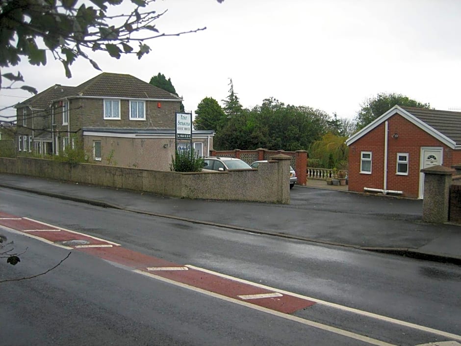 Four seasons Guest House