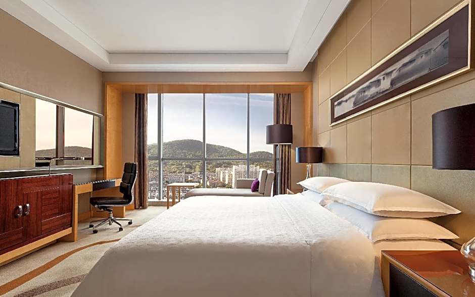 Sheraton Zhenjiang Hotel