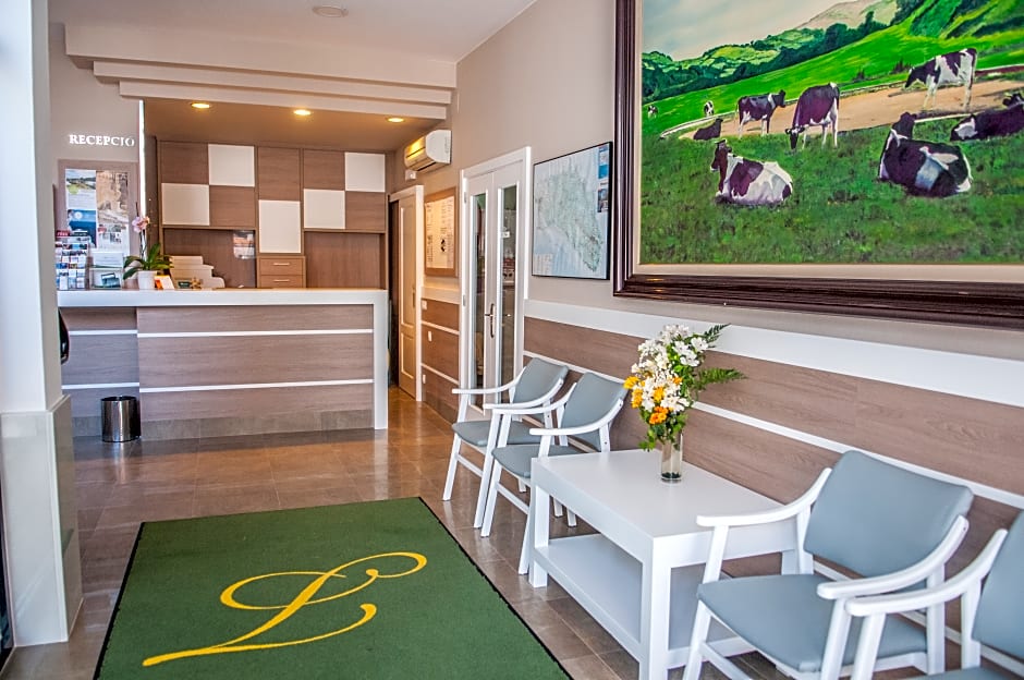 Aparthotel Loar Ferreries