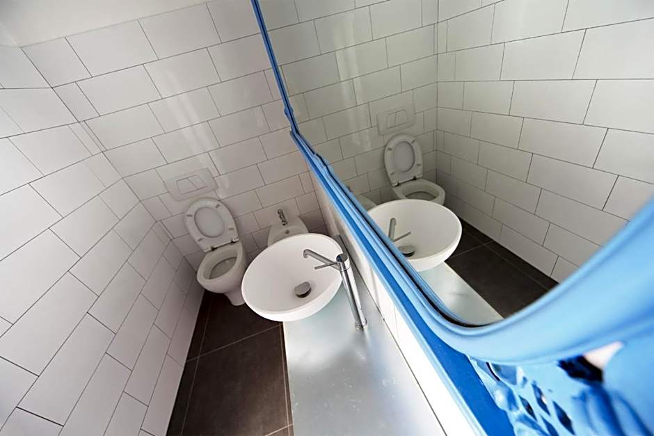 Dopa Hostel