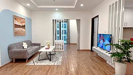 Luxury Apartment 02 Bedroom in Vinhomes Times City