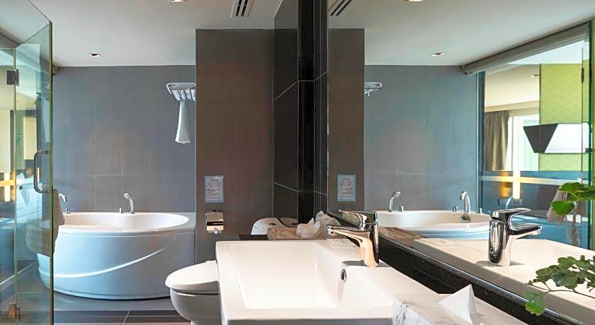 Golden Tulip Mandison Suites (SHA Plus)