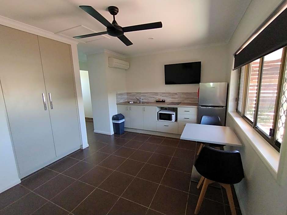 Cascade Motel In Townsville
