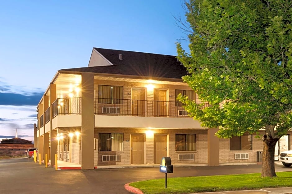 Days Inn by Wyndham Albuquerque West