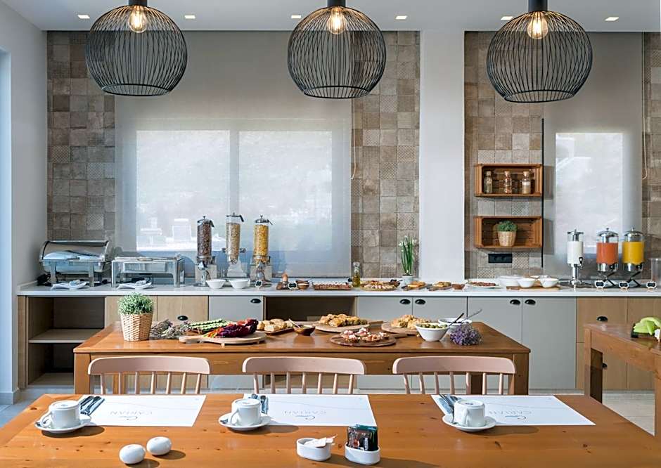 Carian Hotel