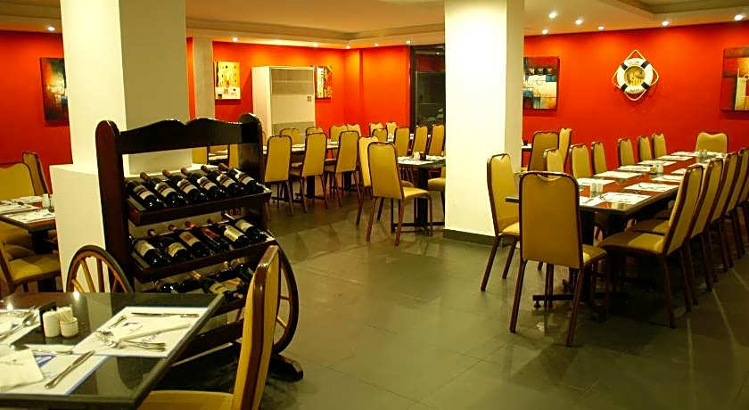 Mina Hotel