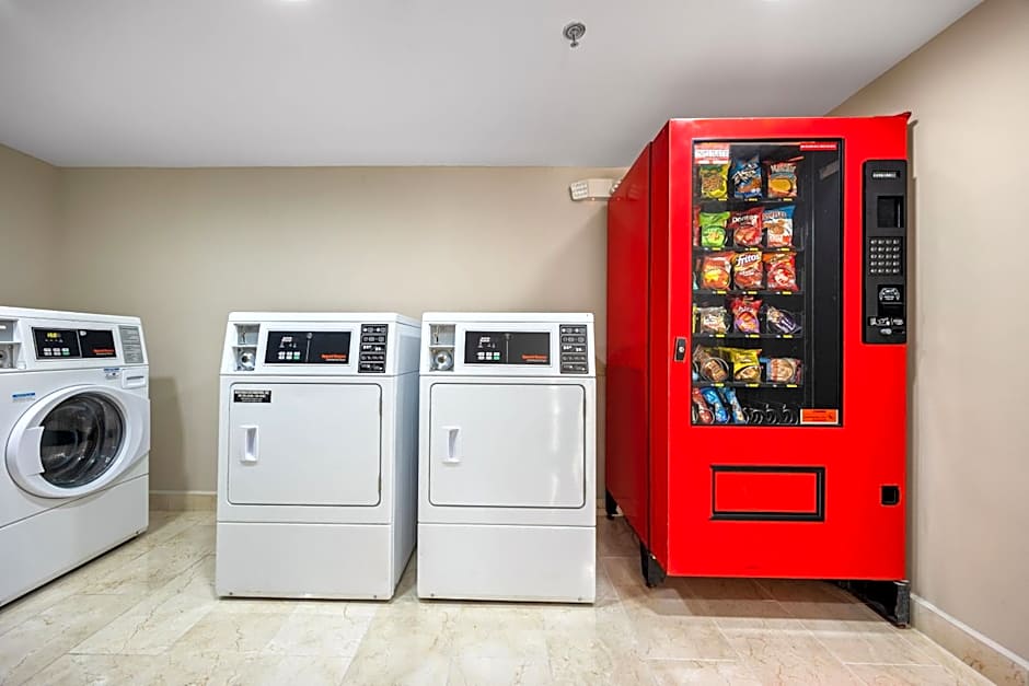 Holiday Inn Ponce & El Tropical Casino By IHG