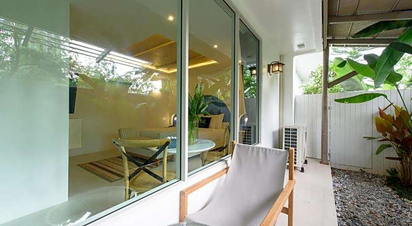 Costa Village Bangsaray