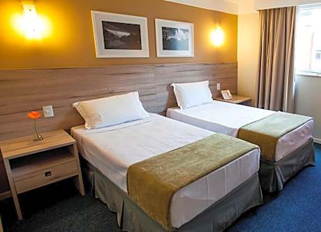 Standard Twin - 2 Twin Beds