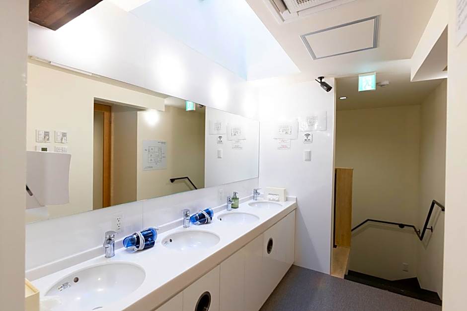 Cafe & Guest House Nagonoya