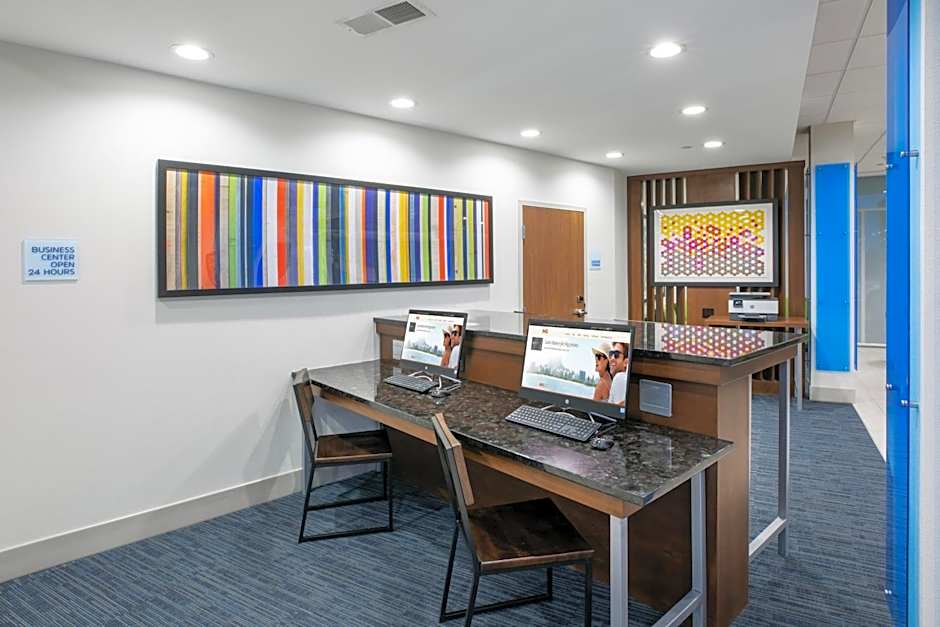 Holiday Inn Express and Suites Purcell By IHG