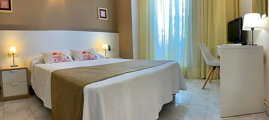 Hotel Restaurant Llansola