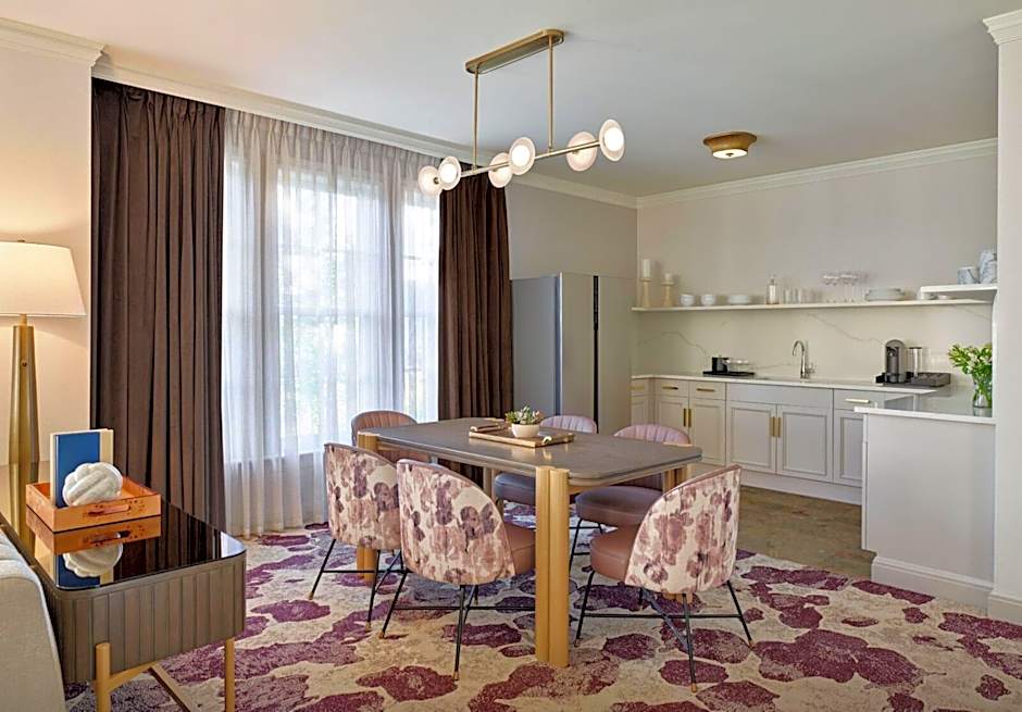 Royal Park Hotel