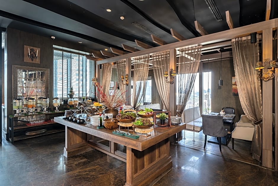 The Continent Hotel Bangkok