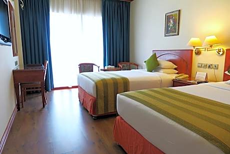 Standard Twin bed-Creek View with Balcony- Free Beach Transfer