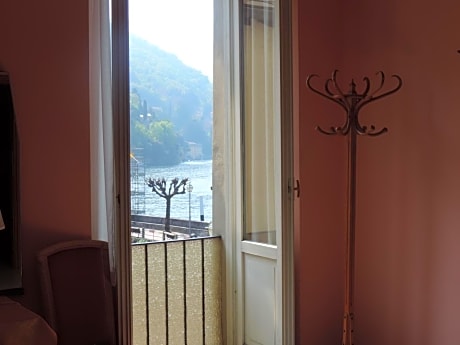 Double or Twin Room with Partial Lake View