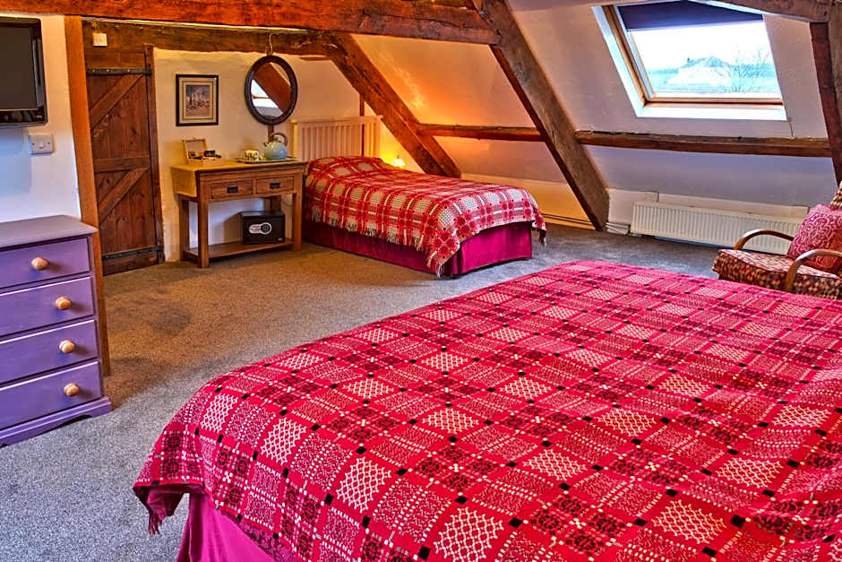 Kidwelly Farmhouse B&B