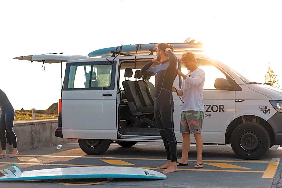 SALT LIPS - Azores Surf Experience