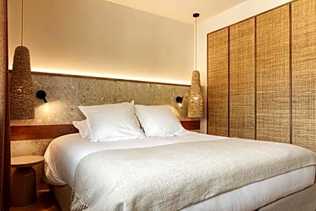 Twin Room with Shower