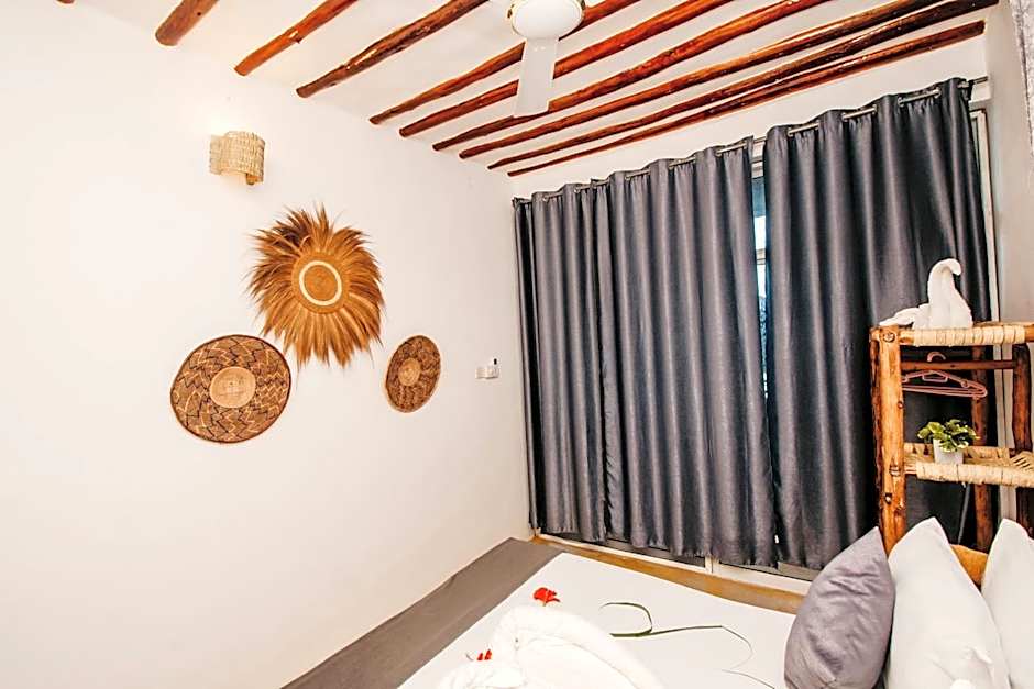 Aquelia Rose Hotel