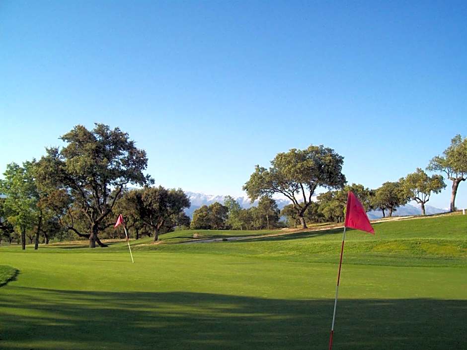 Hospedium Hotel Valles de Gredos Golf