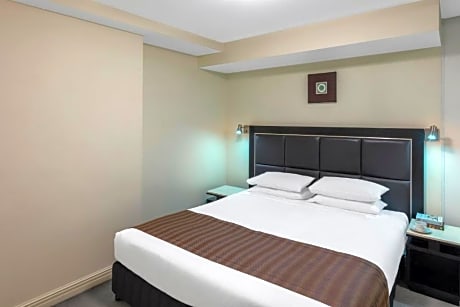 One Bedroom Apartment