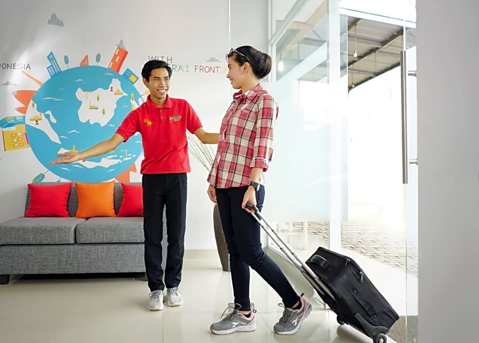 Central Front One Inn Jakarta Airport