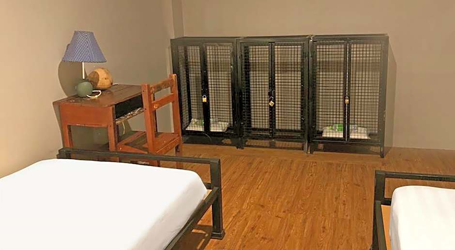 OK CHIC PHUKET HOSTEL