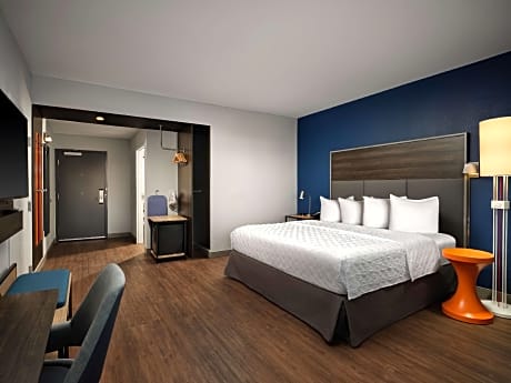 1 KING MOBILITY ACCESSIBLE ROLL IN SHOWER