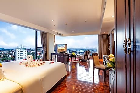 Signature Suite