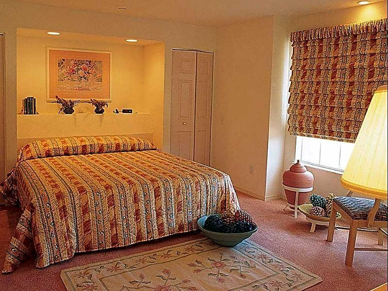 Wyndham Branson at The Falls