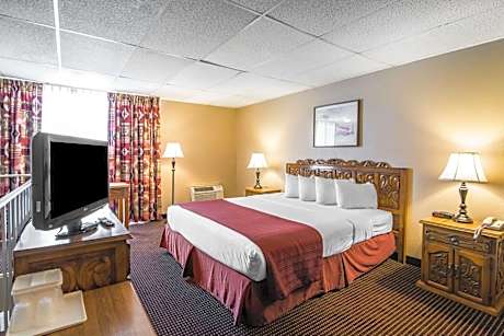 King Room - Accessible/Non-Smoking