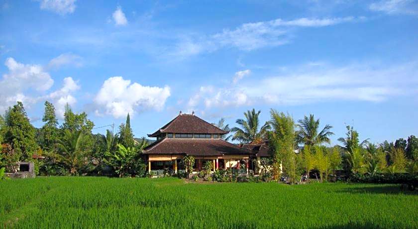 Atres Villa