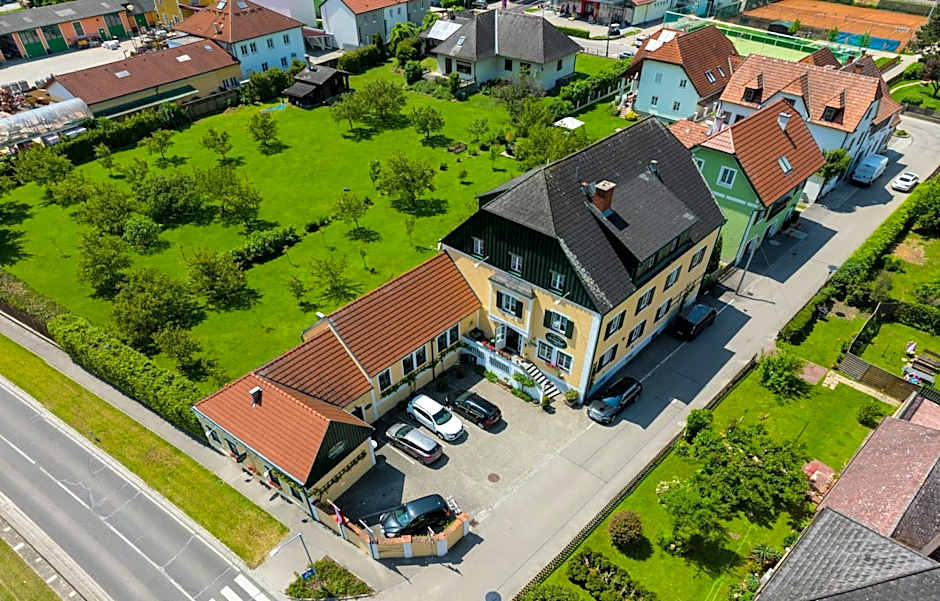 Donauhof - Hotel garni